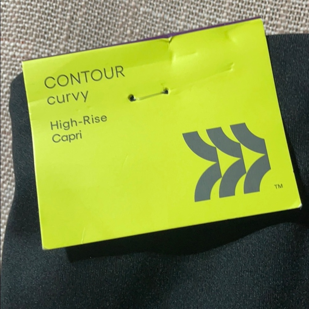 All In Motion High Rise Capri Leggings - Picture 6 of 6